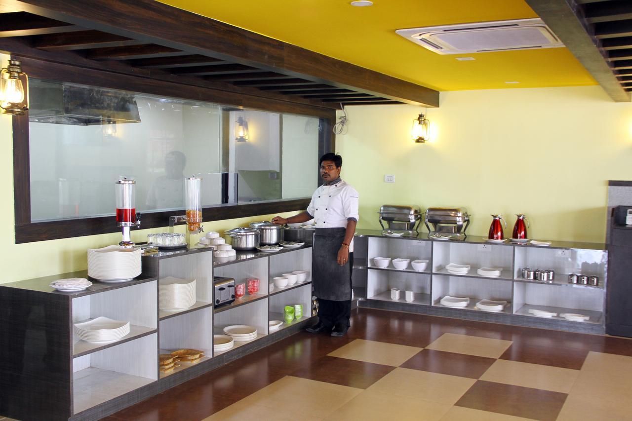 Vinayaga By Poppys ,Kumbakonam Hotel Buitenkant foto