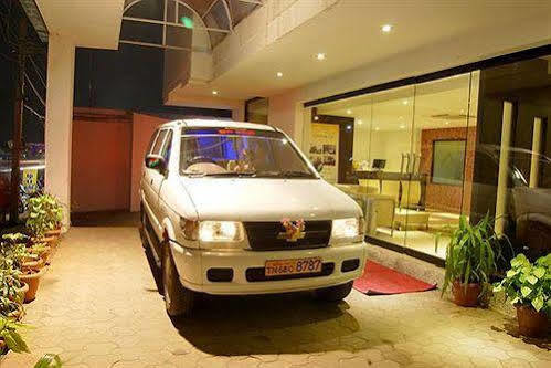 Vinayaga By Poppys ,Kumbakonam Hotel Buitenkant foto
